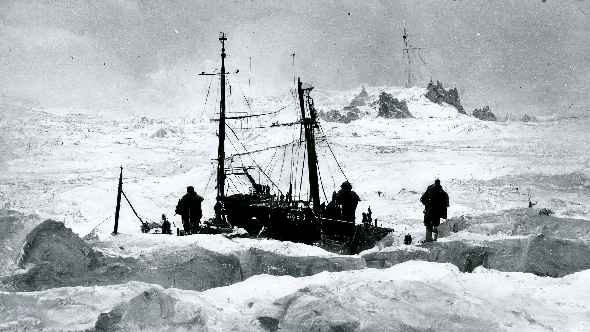 Antarctica 3 Prompt: Shackleton's Antarctic expedition runs into problems